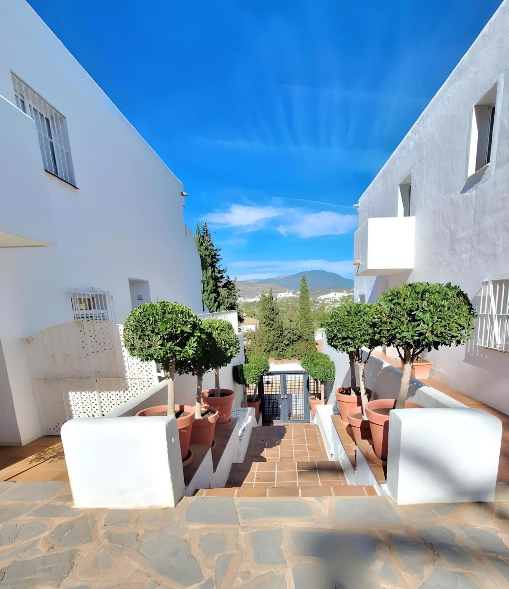 Gorgeous 2Br Apt. W/ Mountain View Puerto Banus Marbella Exteriér fotografie