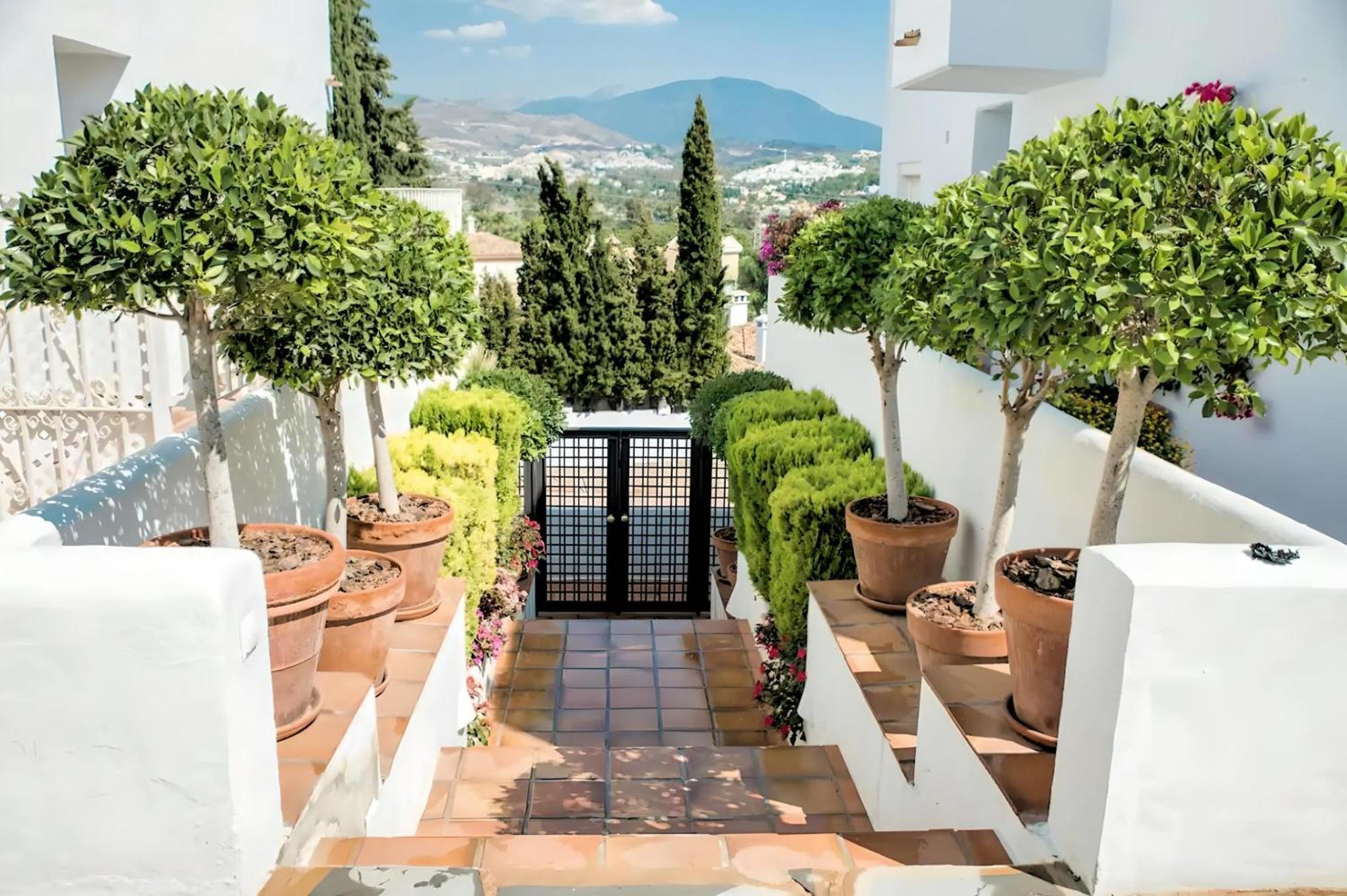 Gorgeous 2Br Apt. W/ Mountain View Puerto Banus Marbella Exteriér fotografie