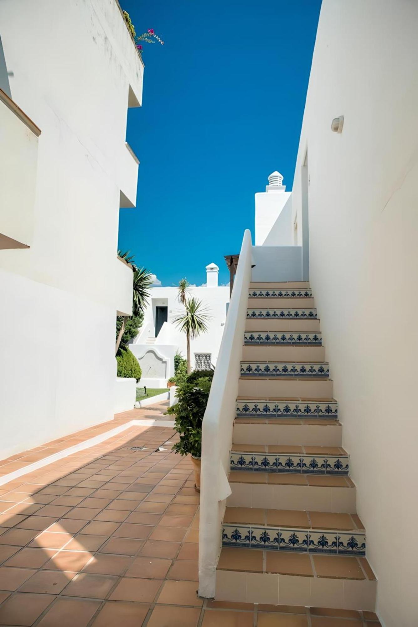 Gorgeous 2Br Apt. W/ Mountain View Puerto Banus Marbella Exteriér fotografie