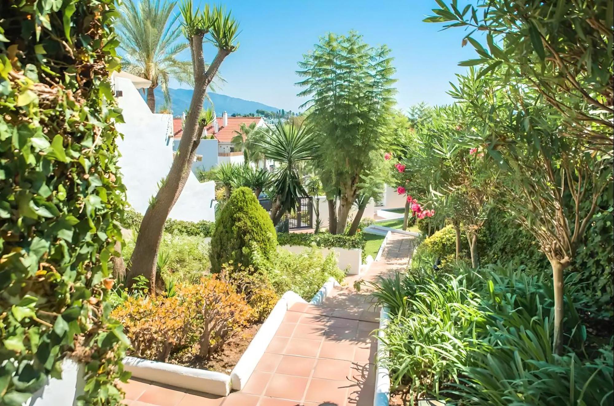 Gorgeous 2Br Apt. W/ Mountain View Puerto Banus Marbella Exteriér fotografie